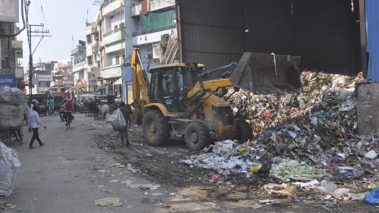 Diwali cleaning generating 400 tonnes more garbage than usual in varanasi