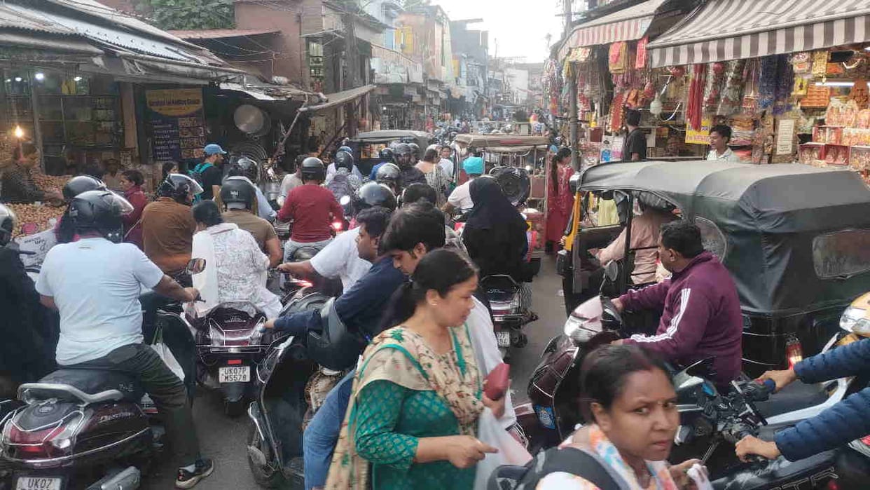 Dhanteras is today, the beginning of Diwali festival festive season Diwali 2025 celebration in Uttarakhand
