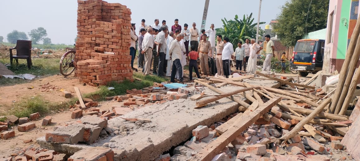Under-construction house balcony collapses in Meerut, one worker dies, another injured