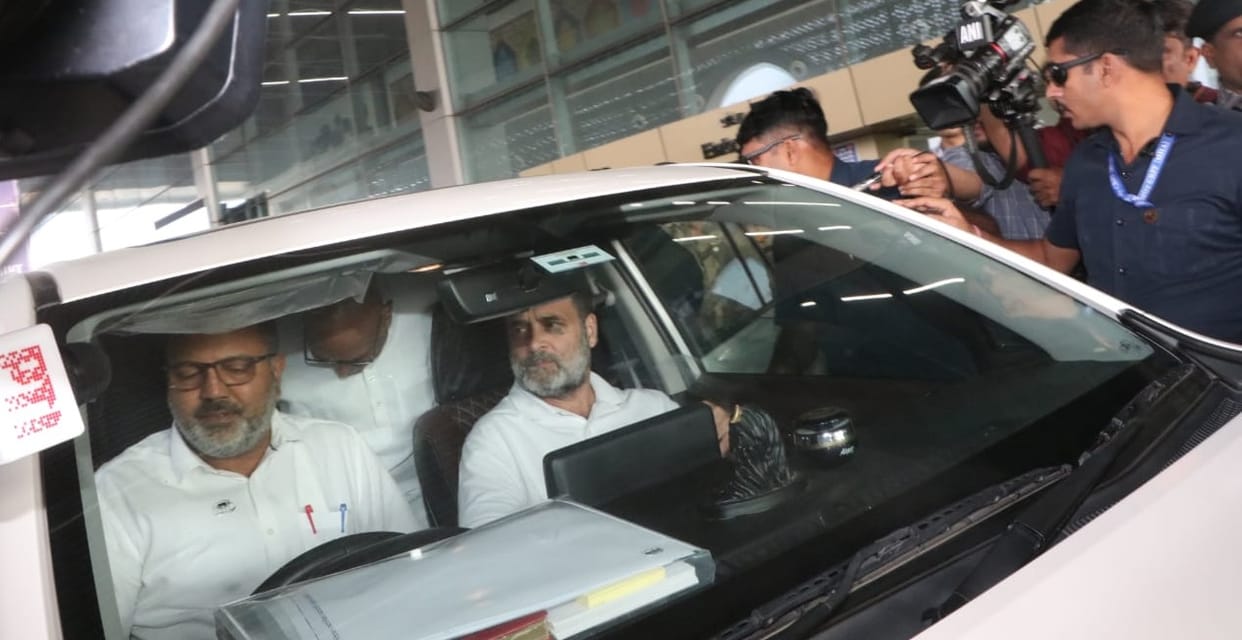 Kanpur Rahul Gandhi travels in car of murder accused registered in name of Virendra Pal of Pintu Sengar case
