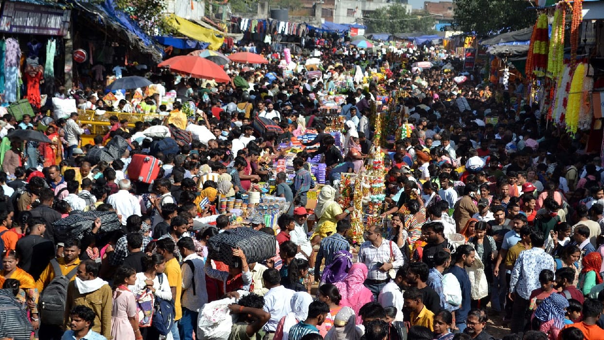 Delhi markets full of shoppers on Dhanteras