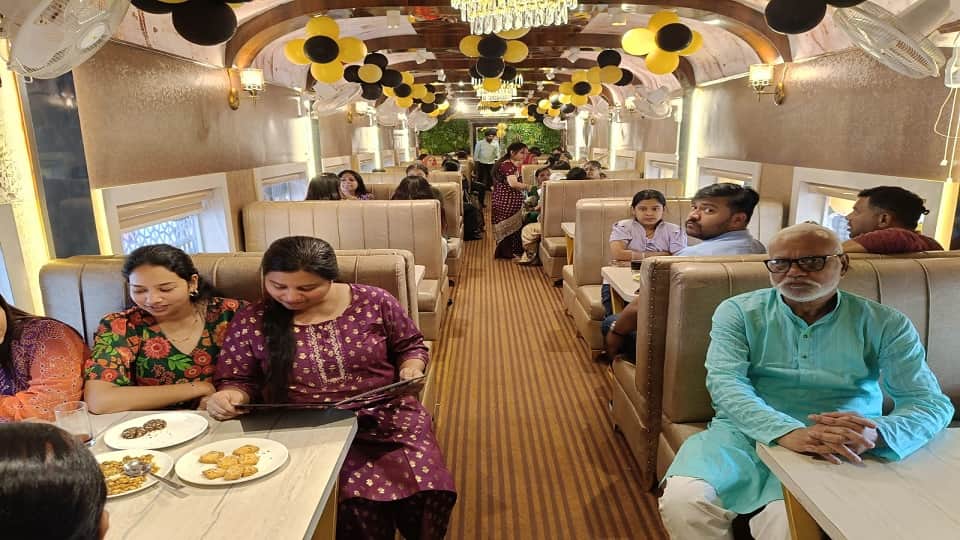 Rail coach restaurant shut down due to lack of customers at Charbagh Railway Station in Lucknow