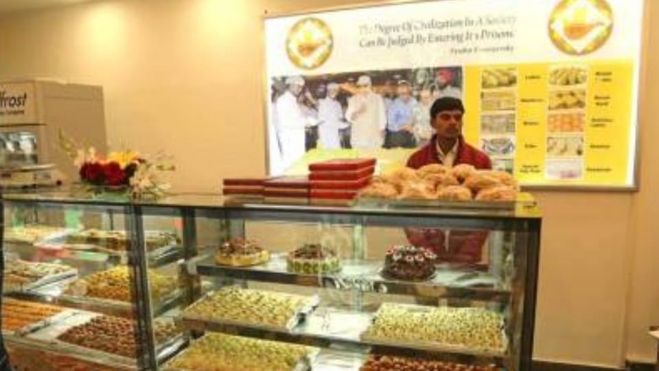 Demand for sweets 8 quintals order placed from Raj Bhavan Srijan Shop Sector-22 Chandigarh