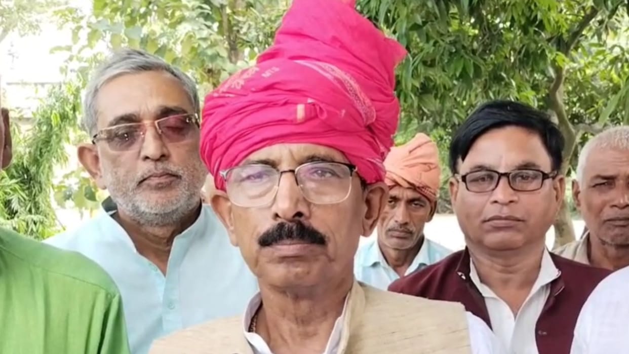 SP MP Ramashankar Rajbhar Vidyarthi targeted OP Rajbhar in Ballia