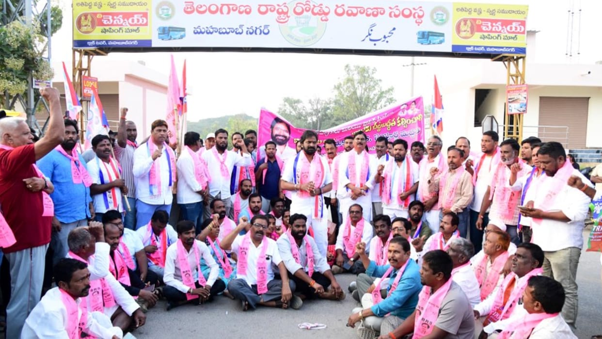Bandh against HC’s stay order on BC quota underway in Telangana