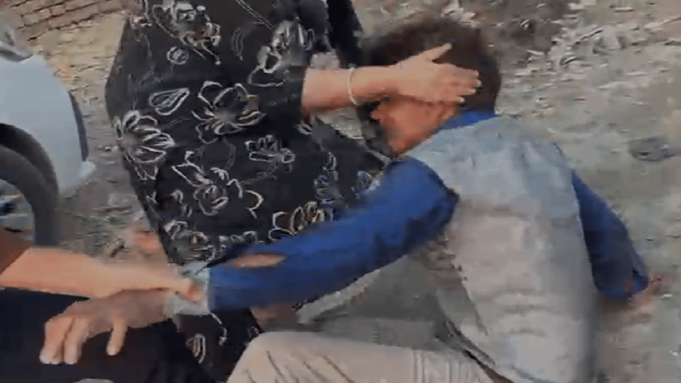 Youths beaten up on suspicion of child theft