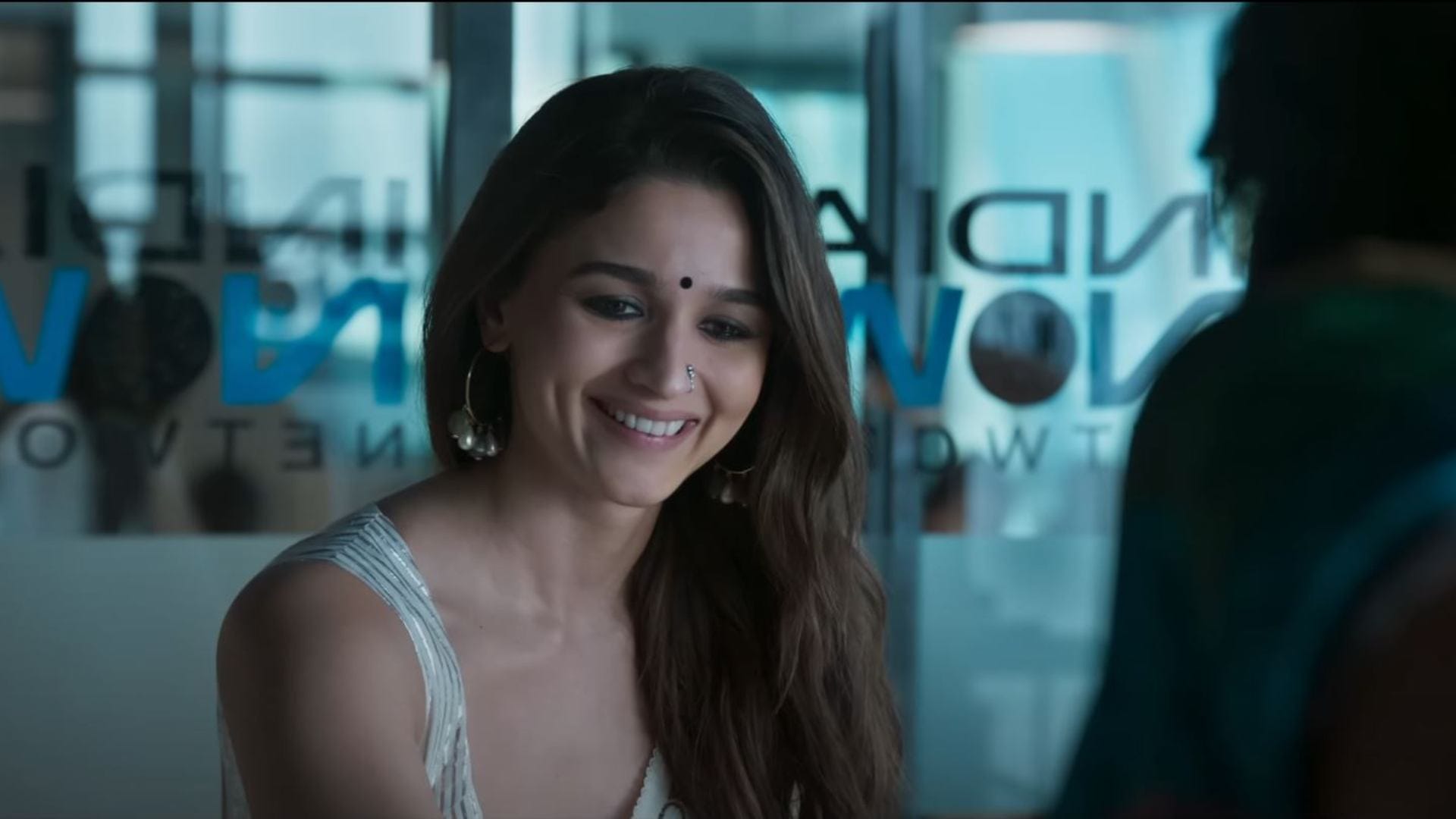 Alia Bhatt to Kareena Kapoor these actresses played journalist role in bollywood films