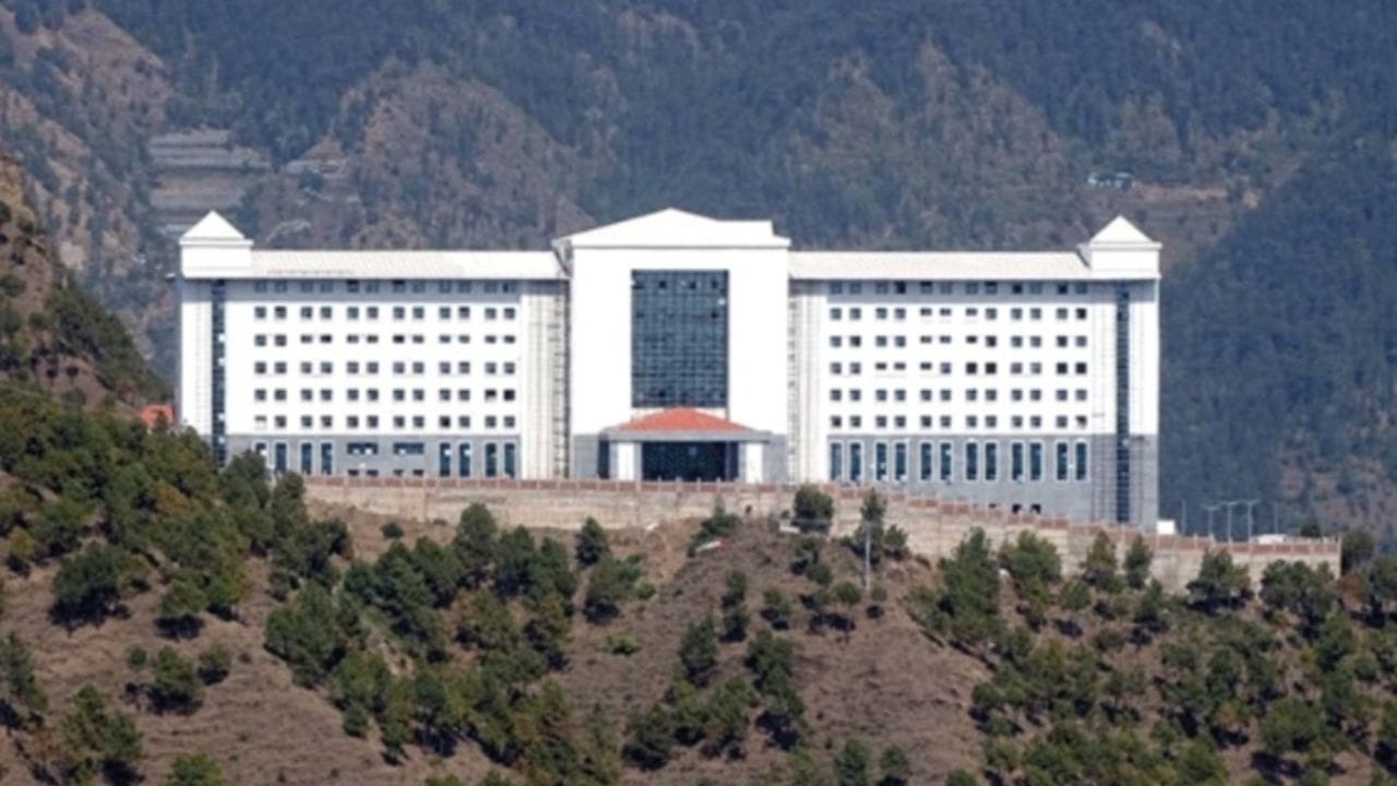 अटल इंस्टीट्यूट ऑफ मेडिकल सुपर स्पेशलिटी (एआईएमएसएस) अस्पताल चमियाना