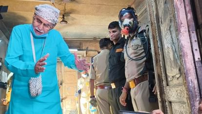 UP: बांके बिहारी का तोषखाना, बर्तन और आभूषणों के खाली बॉक्स; खजाना खुलते ही उठा सवाल, कहां गया ठाकुरजी का माल? UP news Banke Bihari Toshkhana empty boxes of utensils and jewellery As soon as treasury was opened question