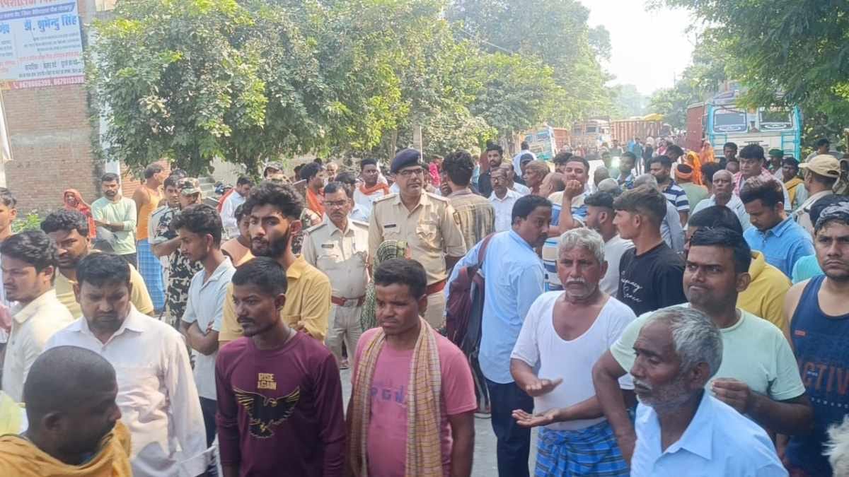 siwan malwa road accident two youths die pickup collision