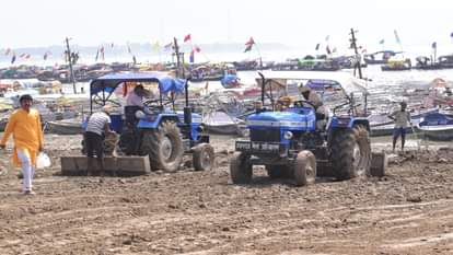 प्रयागराज में संगम तट पर माघ मेला 2026 की तैयारी जोरशोर से चल रही है।