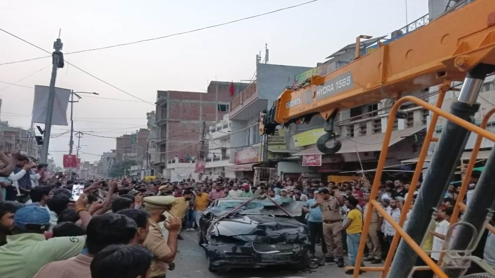 Drunk driver ran over more than a dozen people, created havoc for half a kilometer, arrested