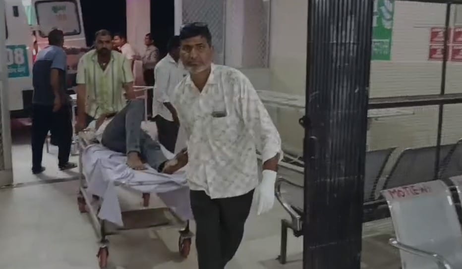 A horrific road accident on Nagaur-Jodhpur highway, six people injured, two in critical condition