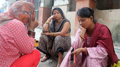 Delhi Triple Murder Pregnant woman murdered by lover, husband snatches knife and kills accused