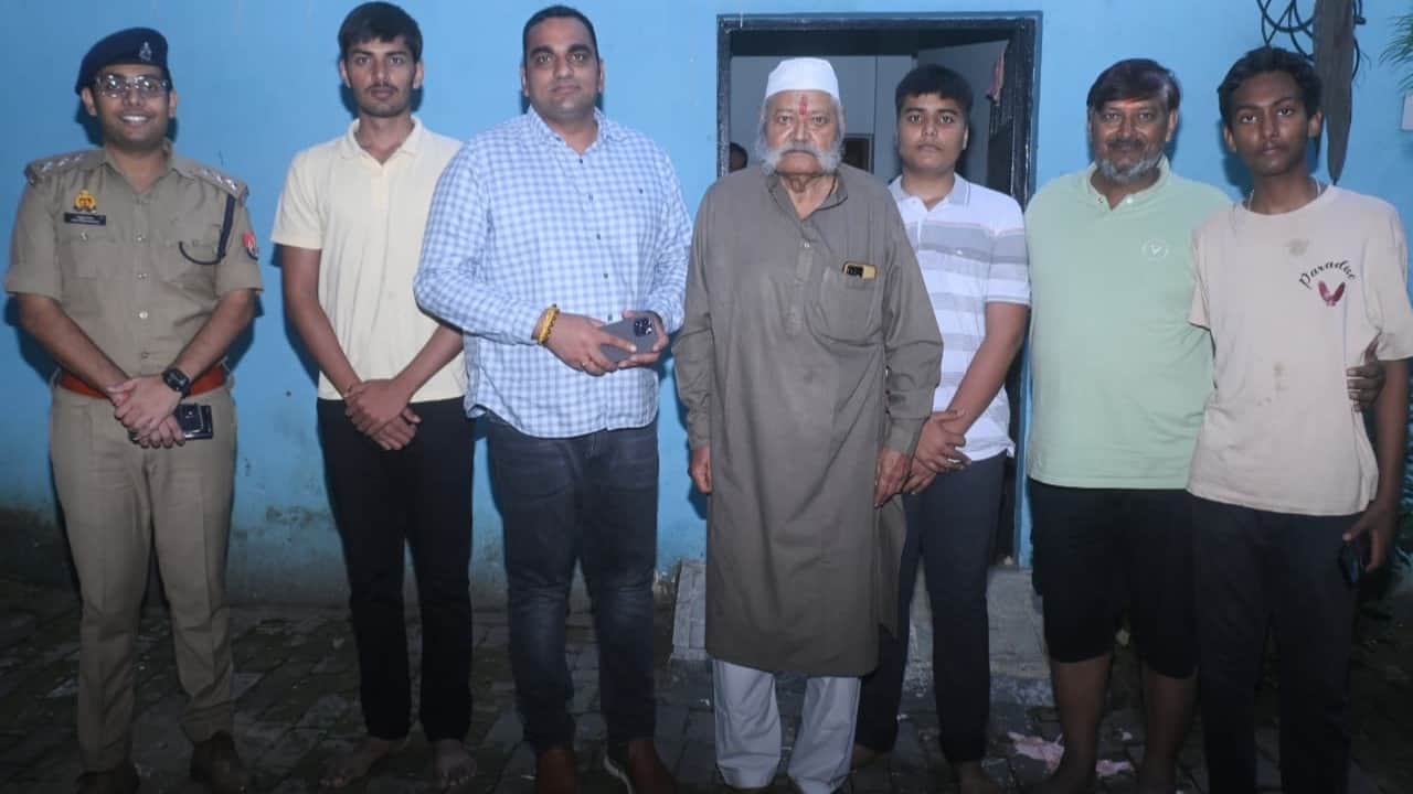 Bareilly Police Lines lit up with 55,000 diyas on Diwali