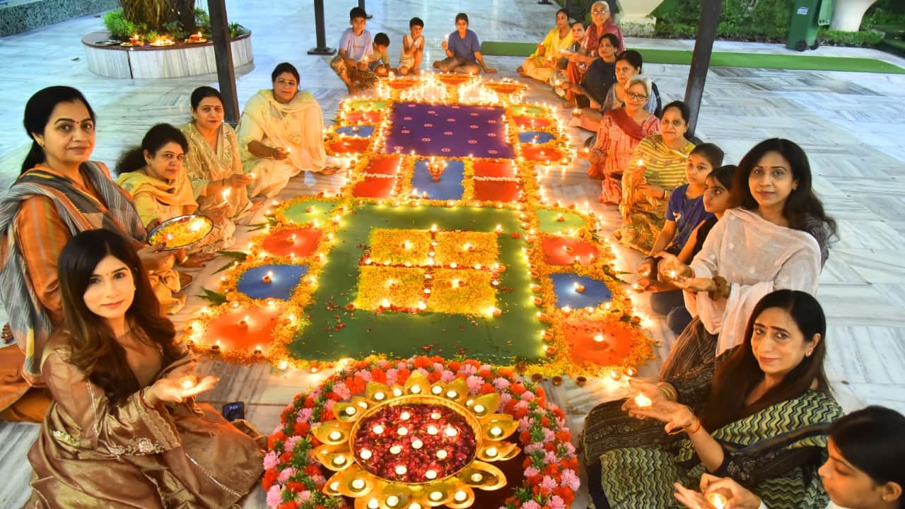 Bareilly is abuzz with joy and colourful lights on Diwali see photos