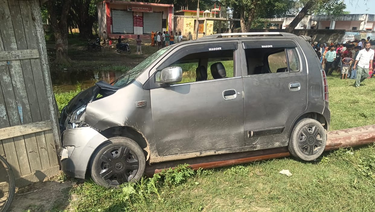 Shravasti: Home guard returning from duty hit by car, died on the spot; vehicle being seized