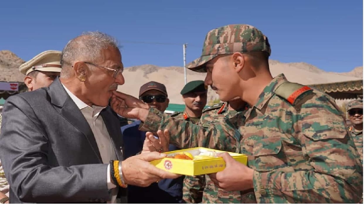 Ladakh Lt. Governor Kavinder Gupta celebrated Diwali with Army jawans at Rinchen Auditorium, Leh