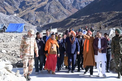 राज्यपाल लेफ्टिनेंट जनरल गुरमीत सिंह (से.नि) पहुंचे केदारनाथ