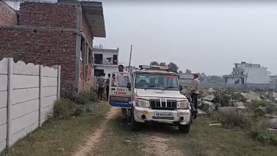 Unidentified youth body found in under construction house