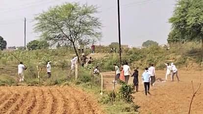 Morena Crime: Land dispute turns violent women attacked with sticks more than 6 people injured case registered