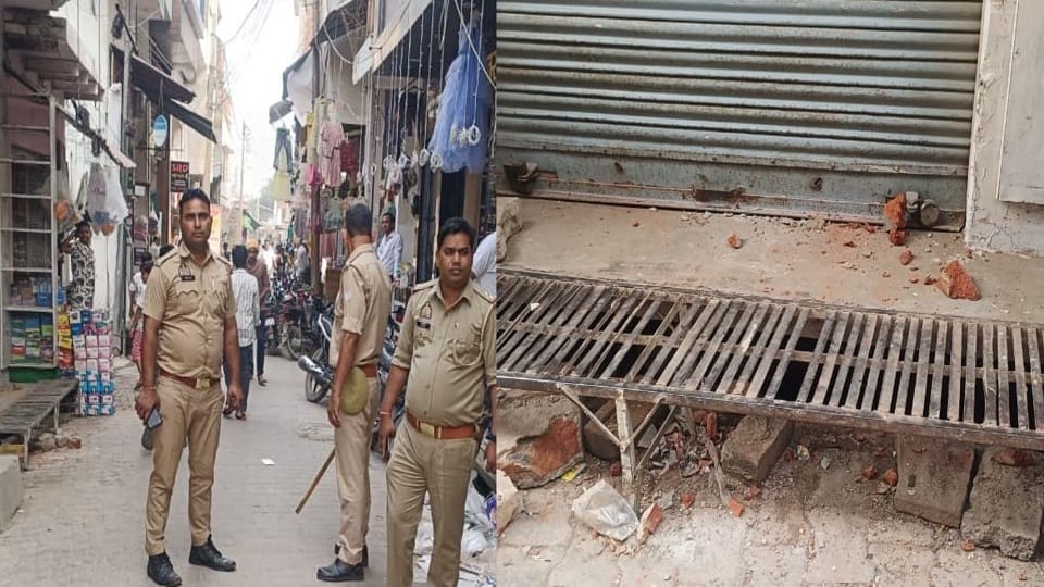 Two communities clash over bursting of firecrackers in Kasganj
