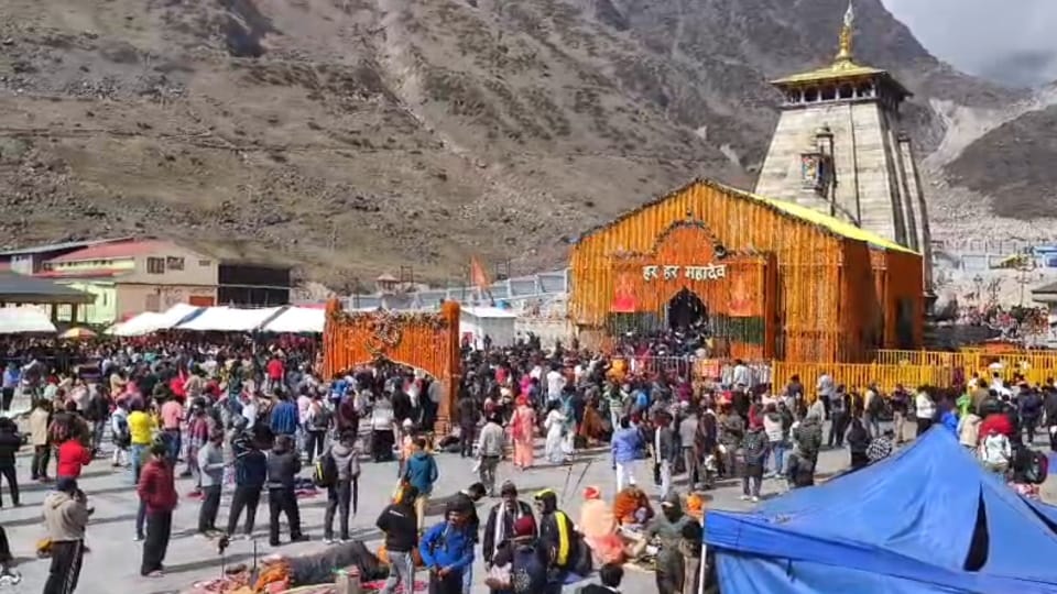 Char Dham Yatra Preparations underway for action payment of bills for guest accommodation at Kedarnath Temple