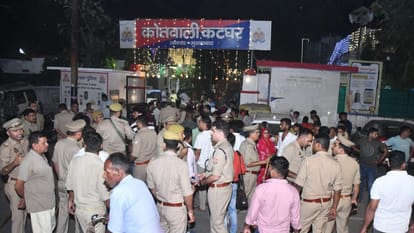 Ruckus Created by blocking highway in front of police station After death of teenager In Moradabad