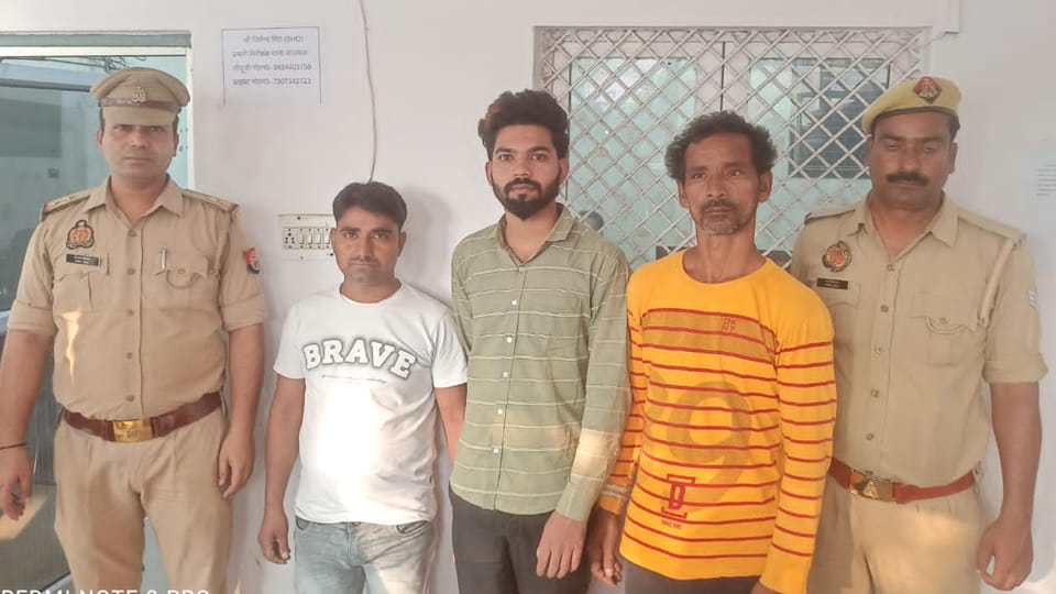 Kanpur: Three accused arrested and sent to jail for slitting the throat of a young man