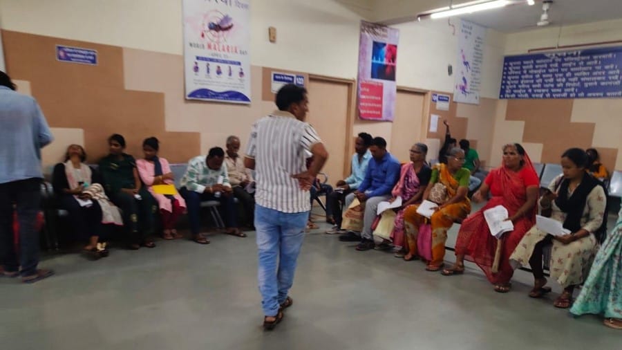 Indore news viral fever malaria dengue hospital OPD overwhelm