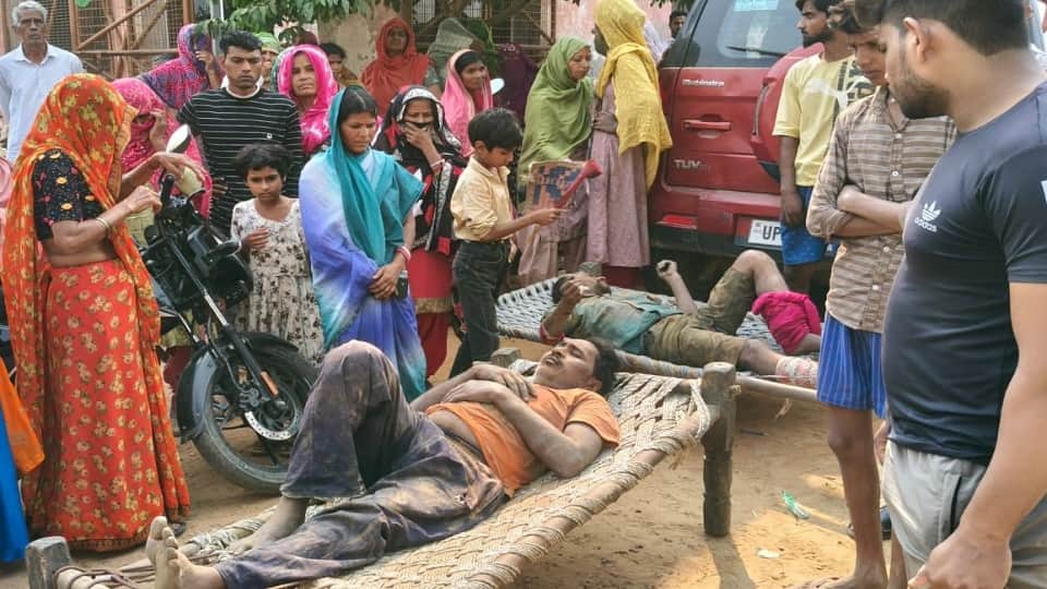 UP: Tragic accident at kiln in Baghpat, six people buried due to collapse of brick wall, 2 Died