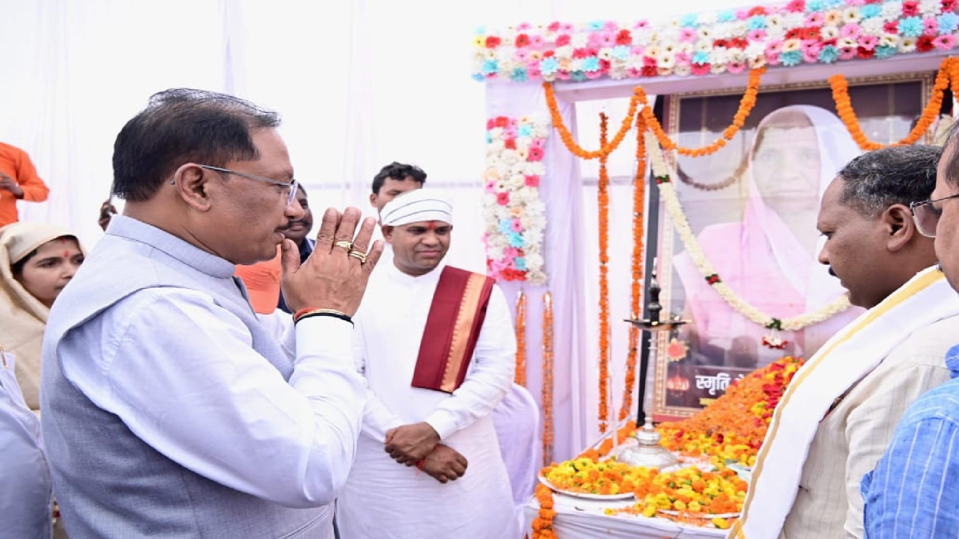 मरवाही में शोकसभा में शामिल हुए मुख्यमंत्री साय