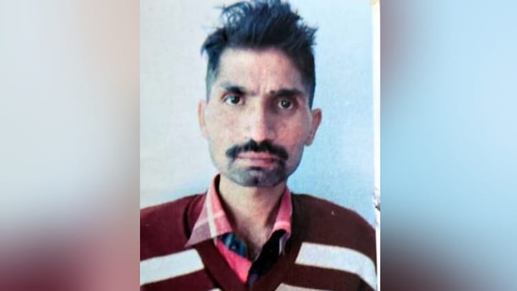 Man Falls From Railway Overbridge Onto Platform Abohar Dies In Hospital – Amar Ujala Hindi News Live