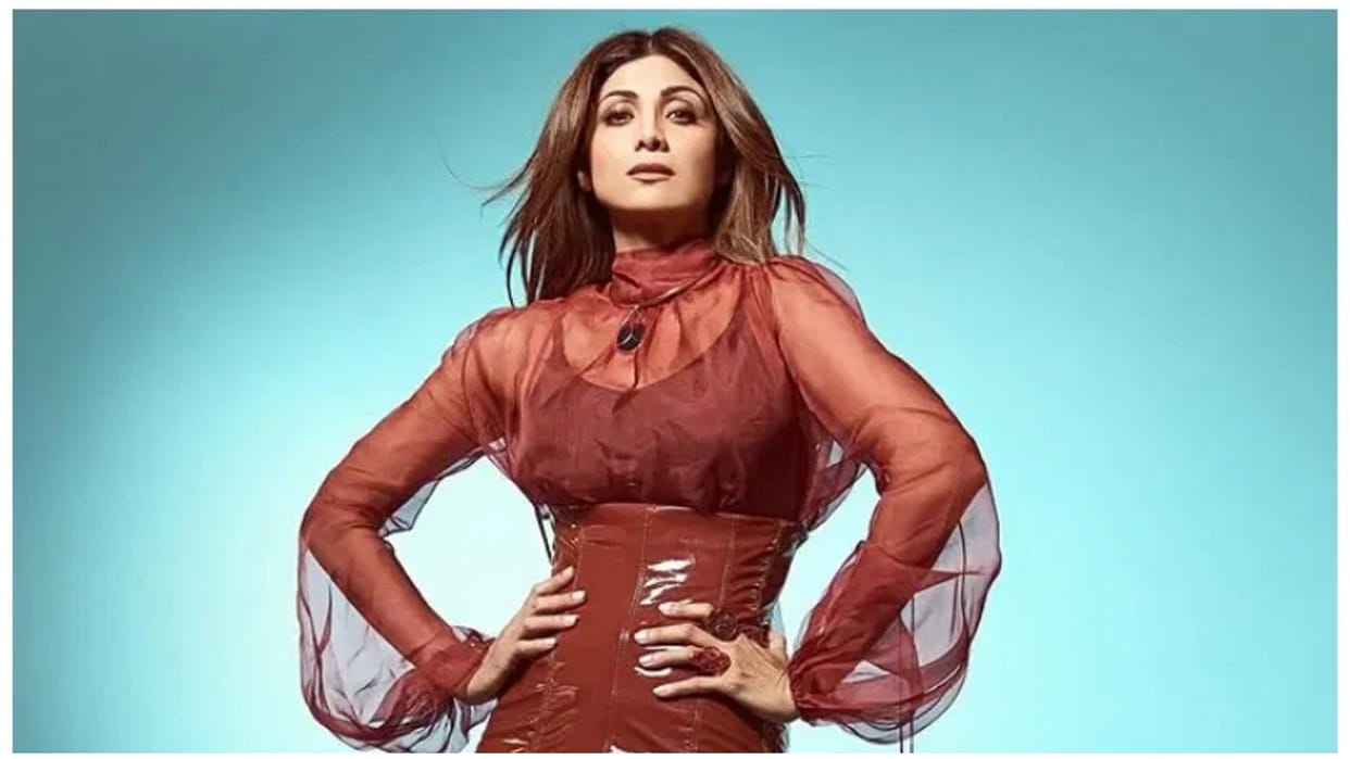Shilpa shetty shares cryptic post on instagram and says fans to focus on control things