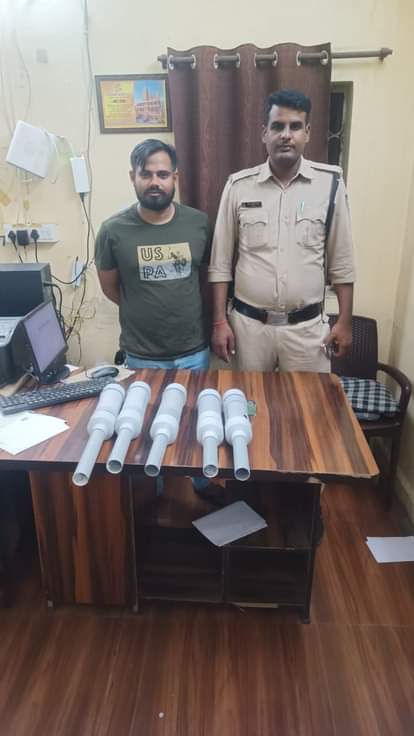 आरोपी मोहम्मद ताहा के खिलाफ विस्फोटक अधिनियम के तहत मामला दर्ज