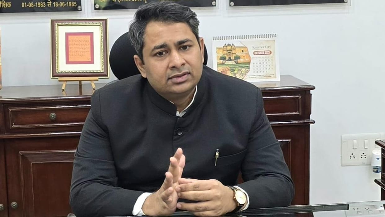 Jhansi: The condition of 19 departments is poor in IGRS feedback.