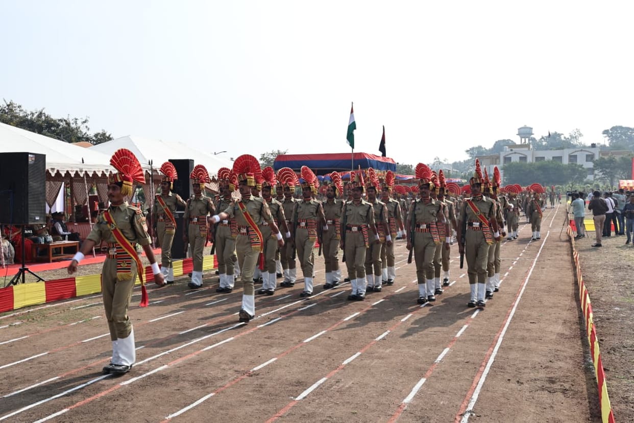 Indore News: Passing out parade in Indore, after 44 weeks of rigorous training, 141 soldiers will now protect