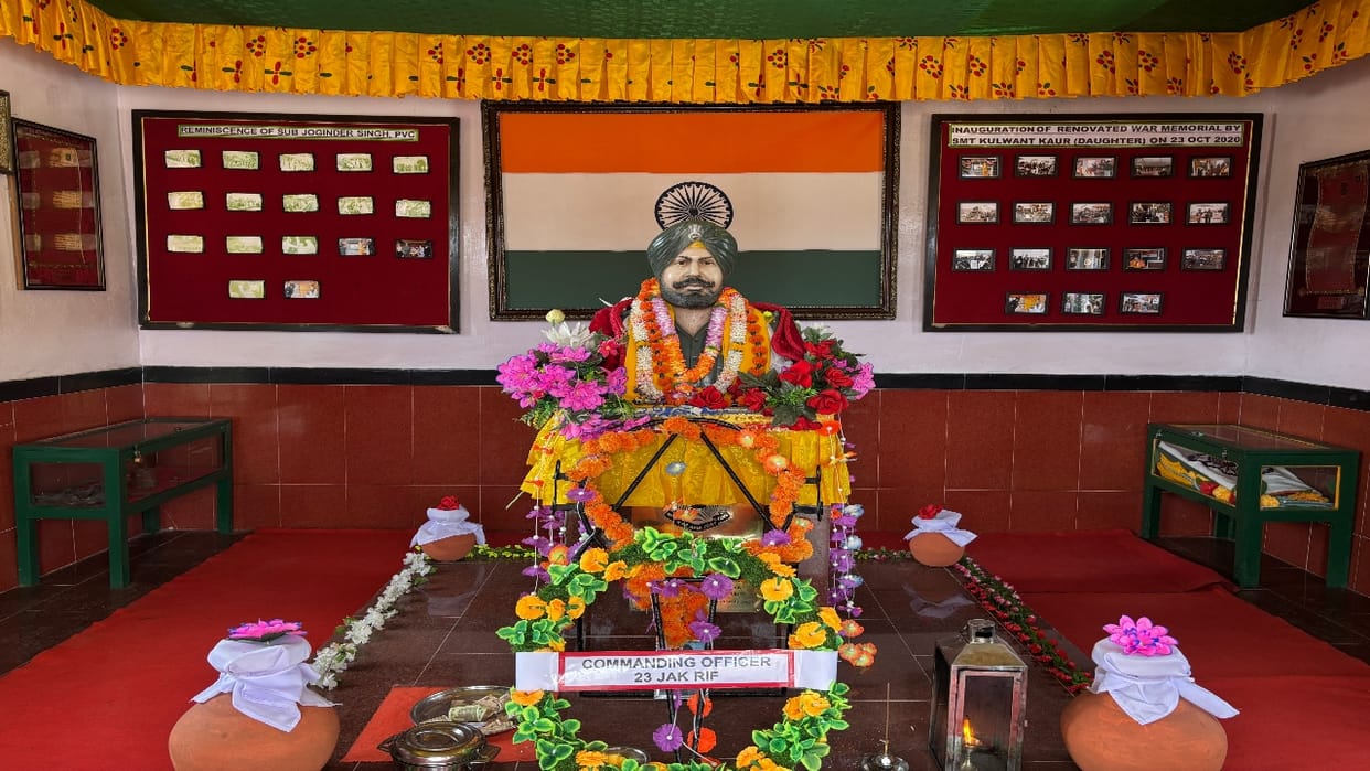 Tawang pays tribute to the hero of the 1962 Indo-China War, with the slogan Martyr Joginder Singh Amar Rahei