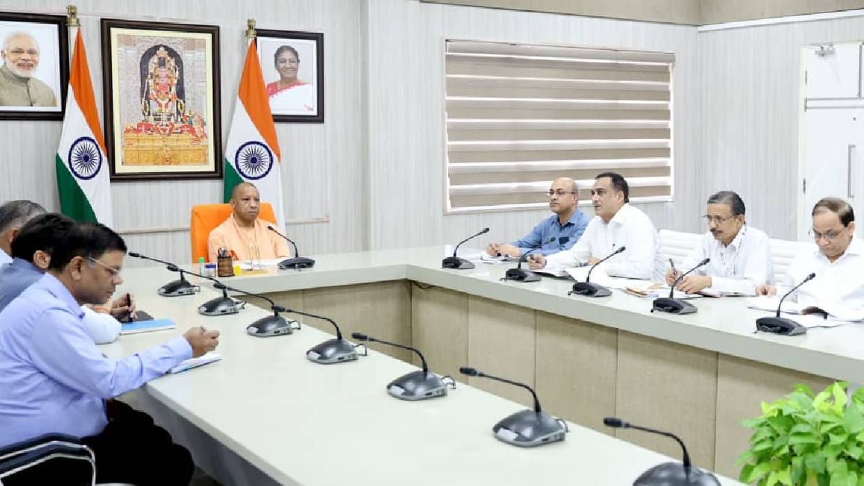 CM Yogi big decision Financial powers of PWD officers will increase after 30 years, learn how things will work