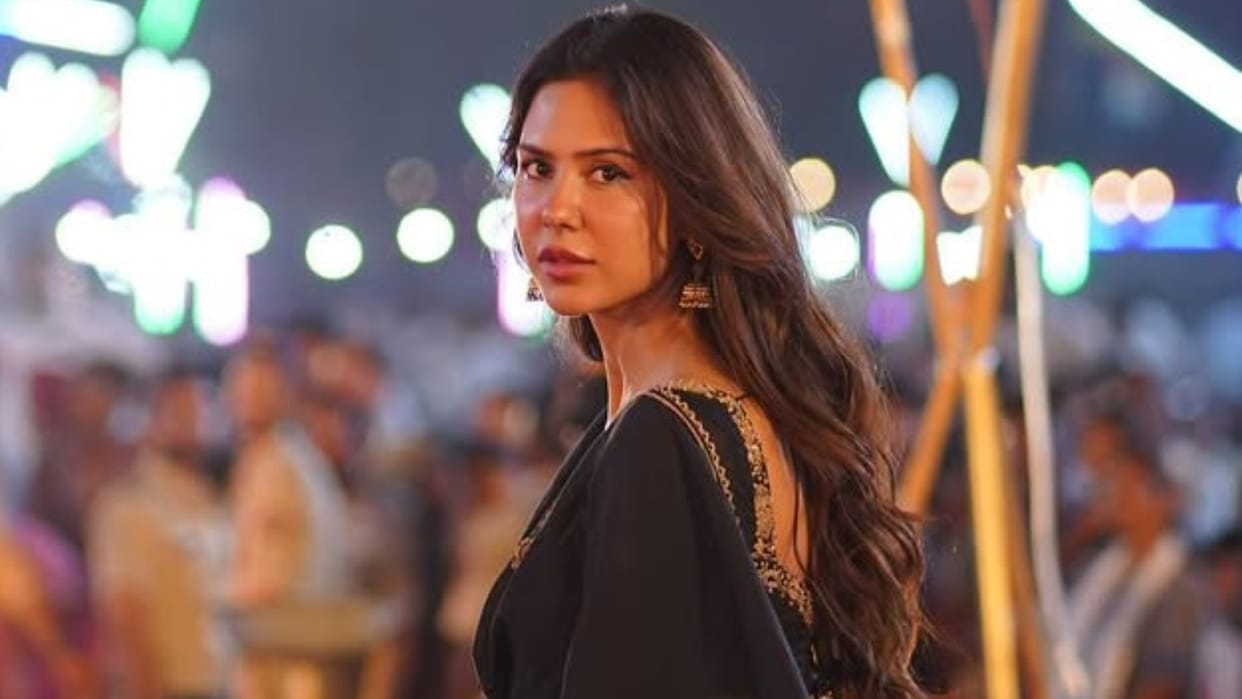 Ek Deewane Ki Deewaniyat actress sonam bajwa video goes viral on social media