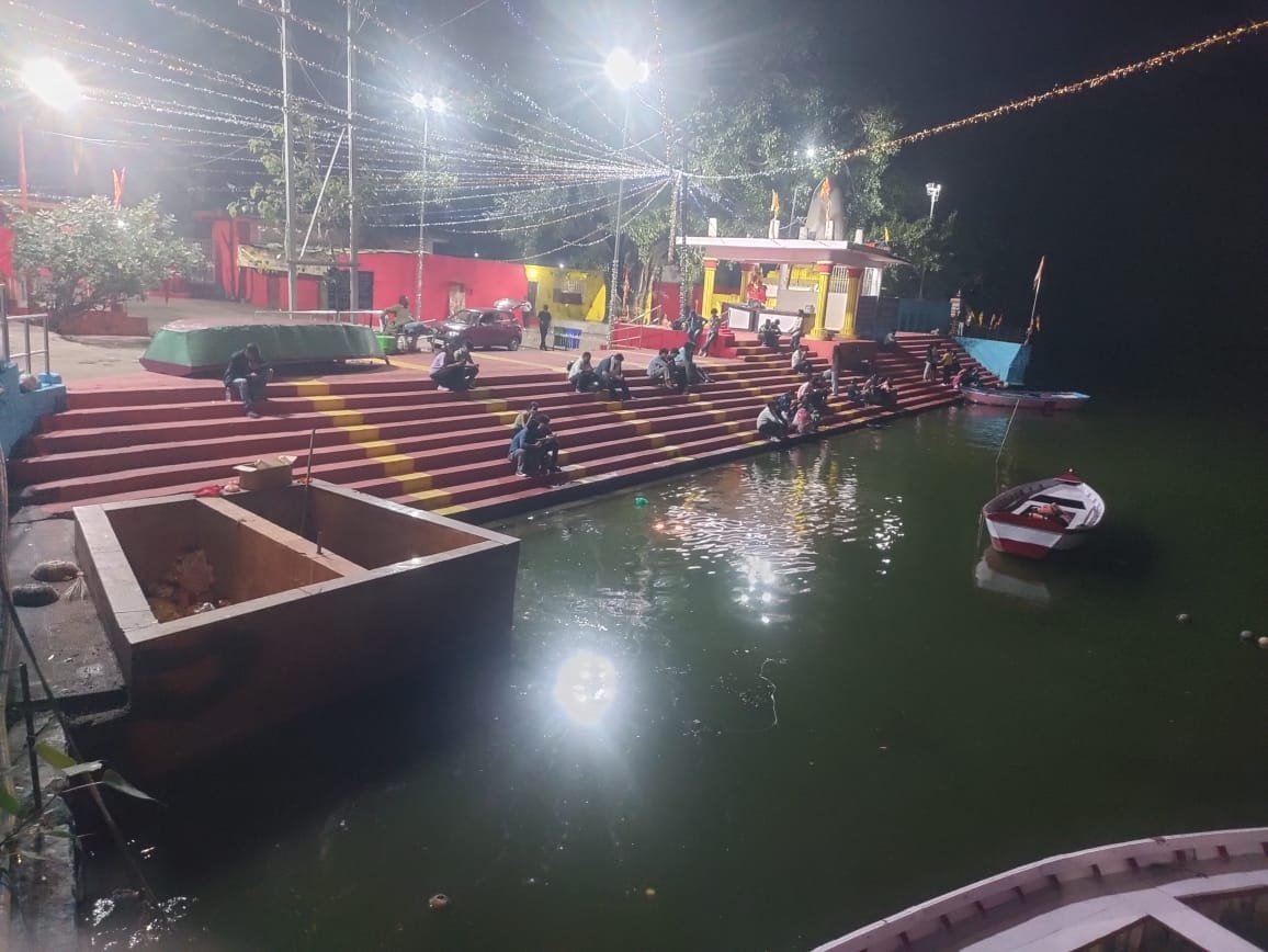 MP News: Four-day long Chhath festival begins in Bhopal, special arrangements made at 52 ghats, thousands of d