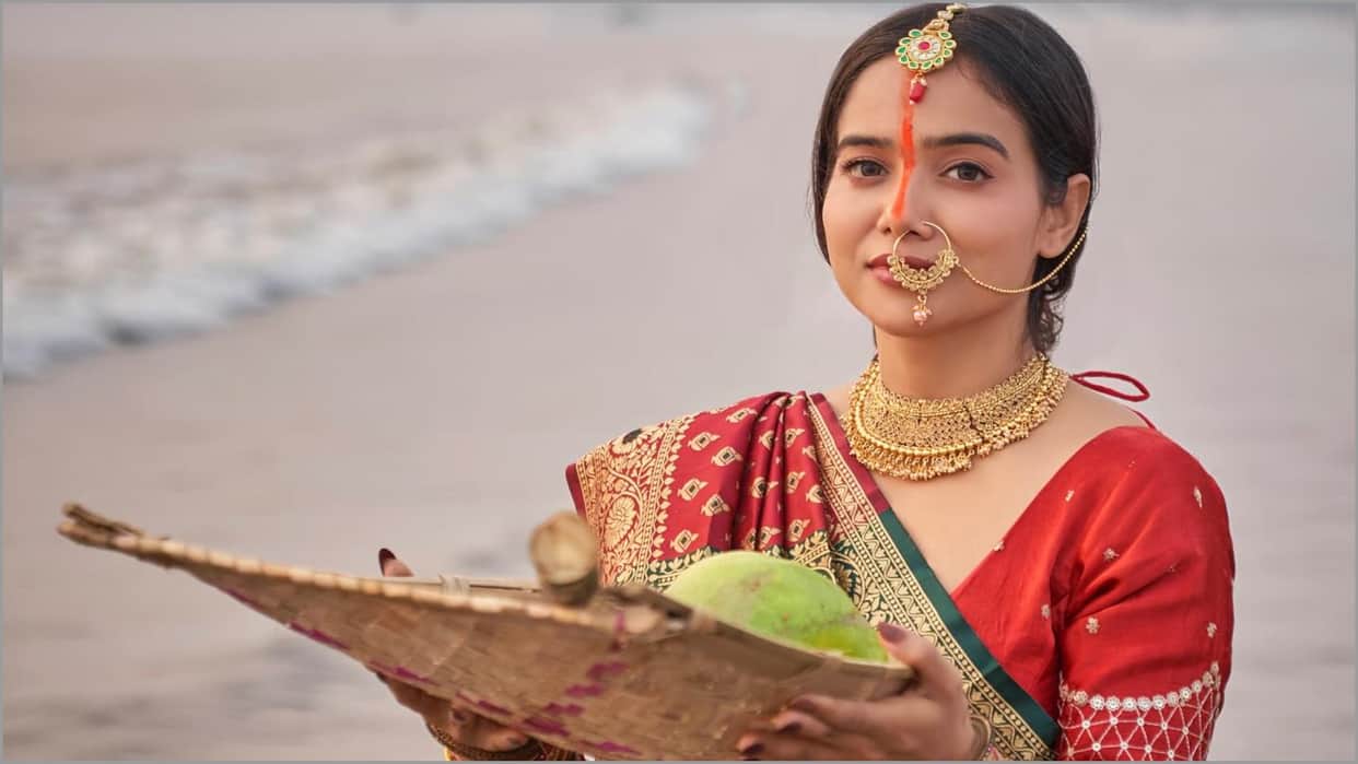 Chhath Puja 2025 Sweat Proof Makeup Tips in Hindi