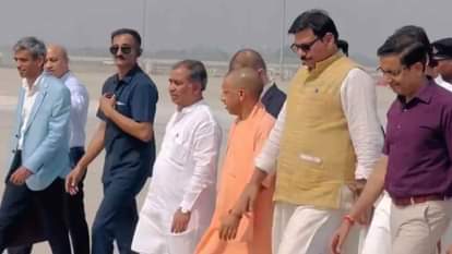 नोएडा एयरपोर्ट का मुख्यमंत्री ने किया निरीक्षण
