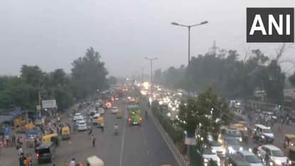 दिल्ली में प्रदूषण बरकरार