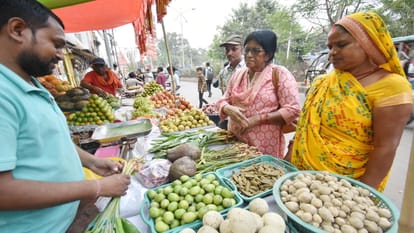 Dala Chhath: The grand festival of folk faith Chhath began with Nahay-Khaay, devotees performed Kharna