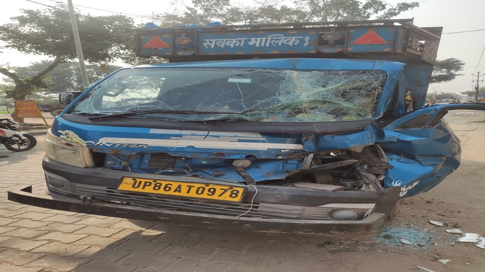 Driver injured in collision between tempo and tractor