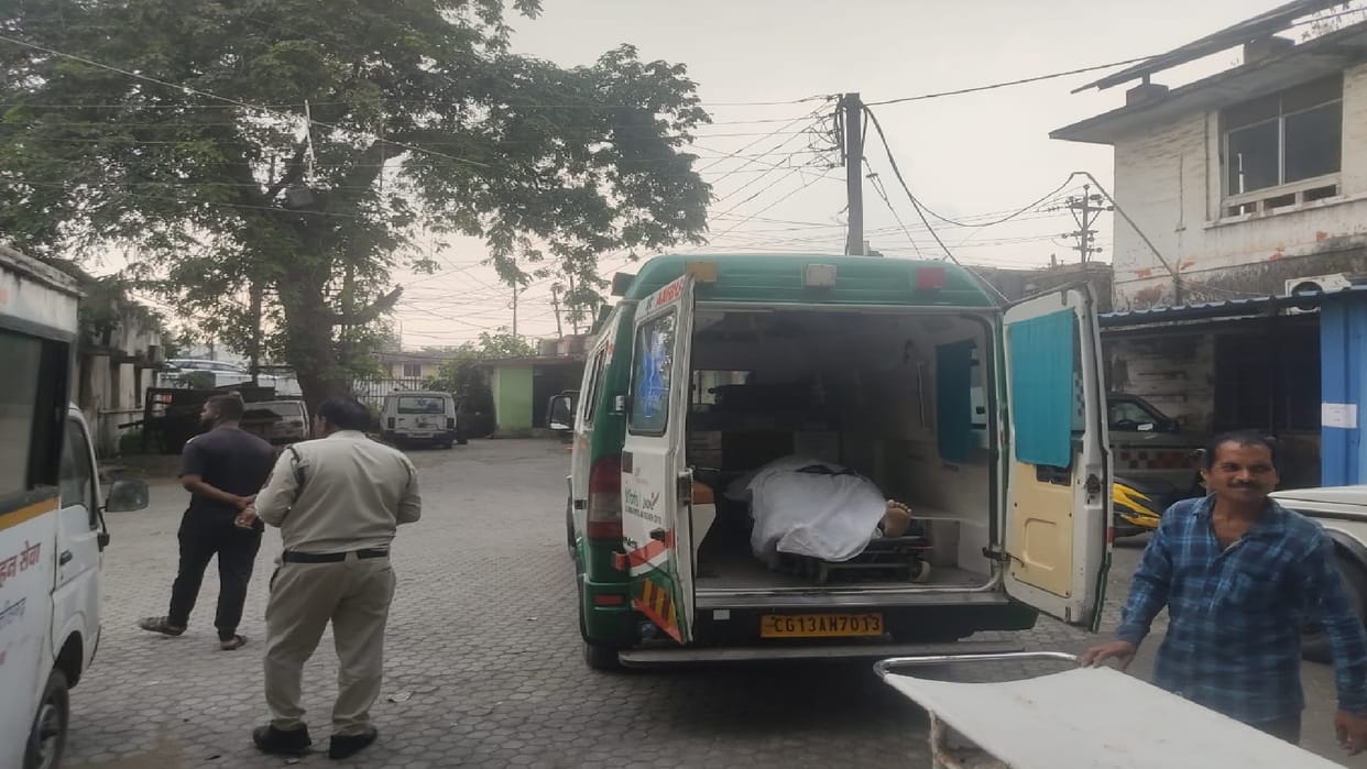 Suspicious body of GM of Gail India Company found in three star hotel, Raigarh police engaged in investigation