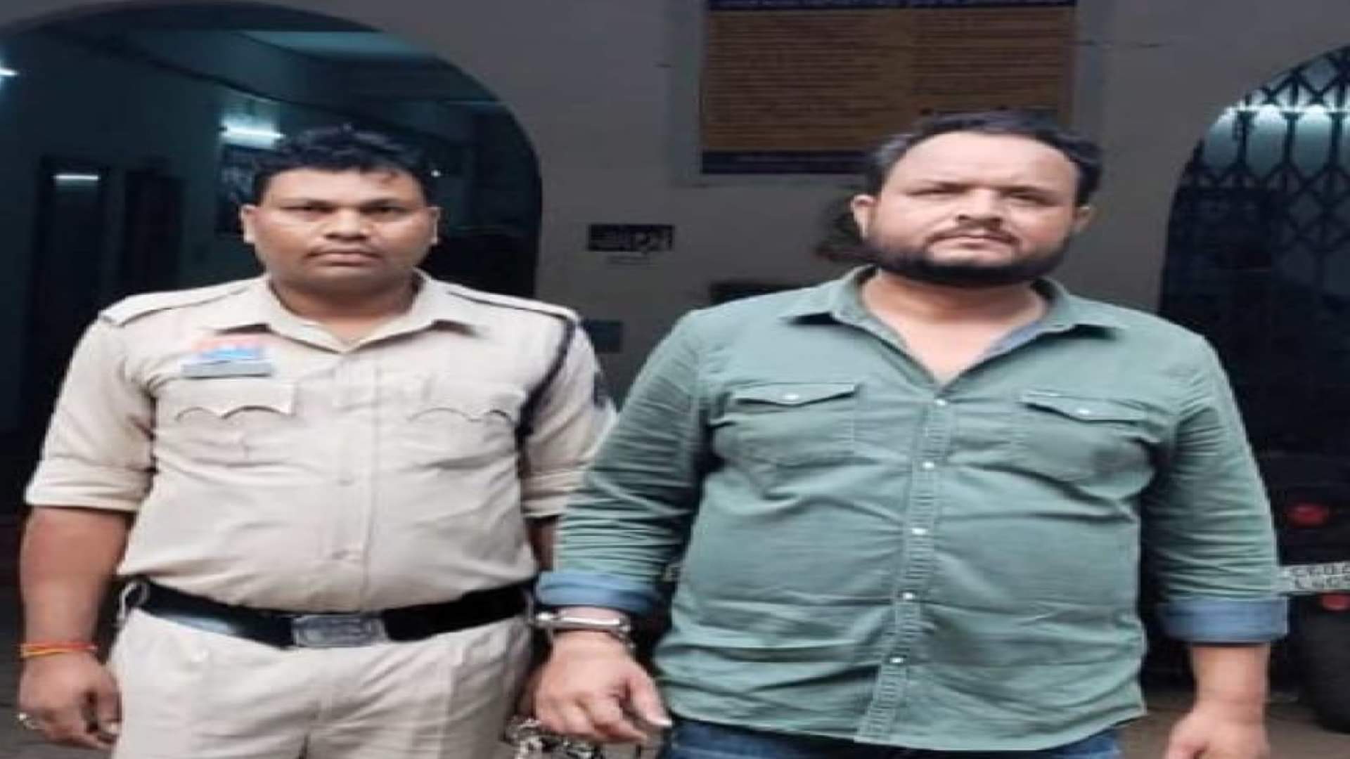 पुलिस के गिरफ्त में आरोपी