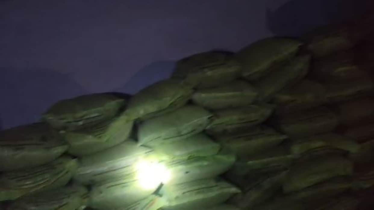 Black marketing of fertilizer from cooperative society in Bareilly video goes viral