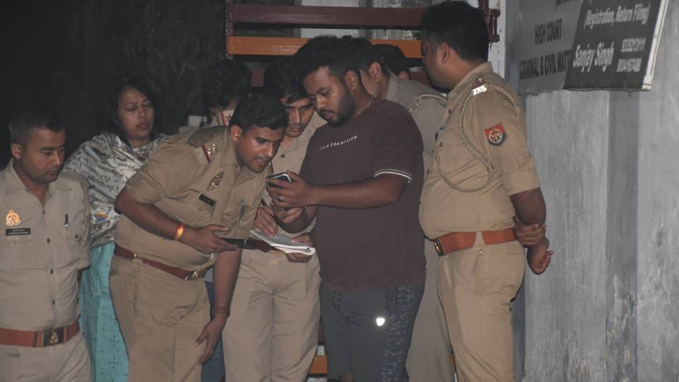 young man committed suicide by shooting himself inside car near DM Compound Colony in Lucknow
